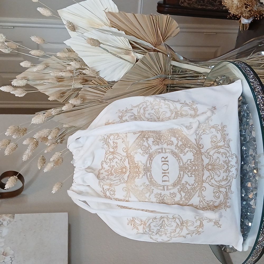 Dior Novelty Drawstring Pouch Limited Edition White And Gold - Picture 8 of 17